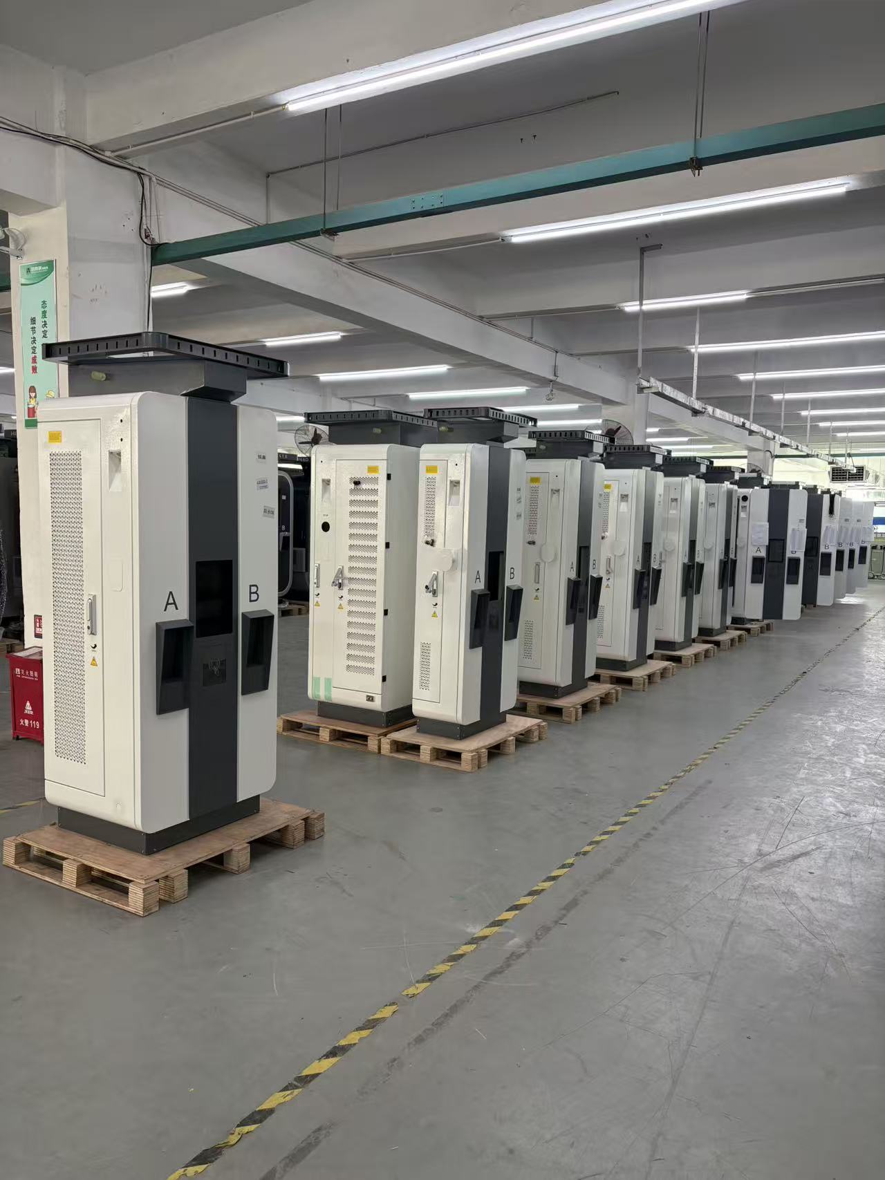 Stazione di Ricarica Rapida DC - Ev Charging Station 60Kw Dc Fast recensione e prezzo
